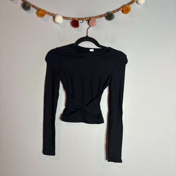 Lululemon black ribbed twist cropped long sleeve top - Picture 1 of 5